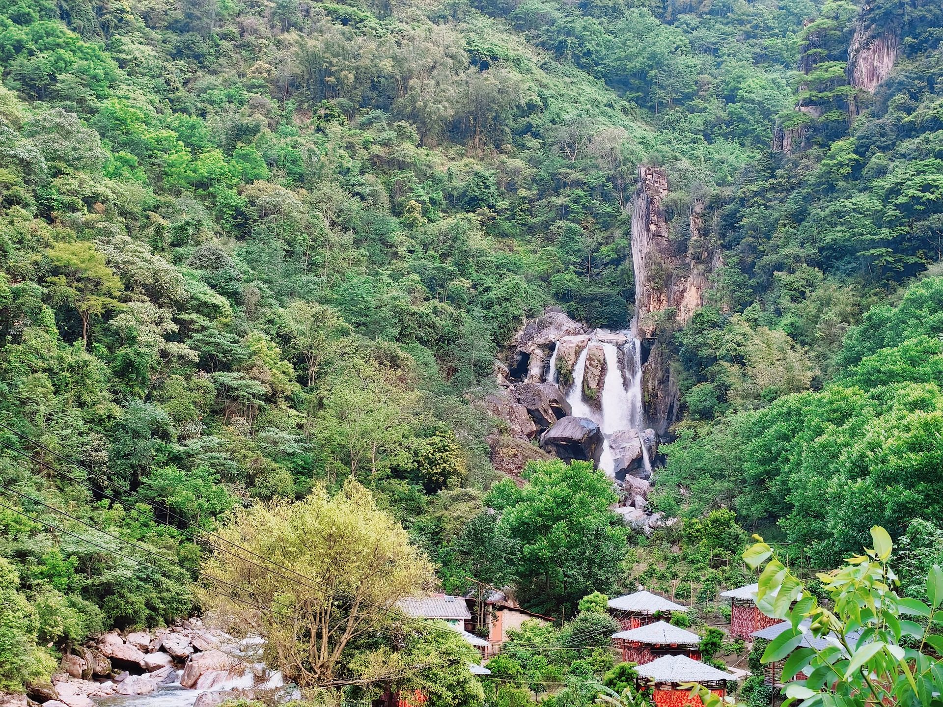 村风采